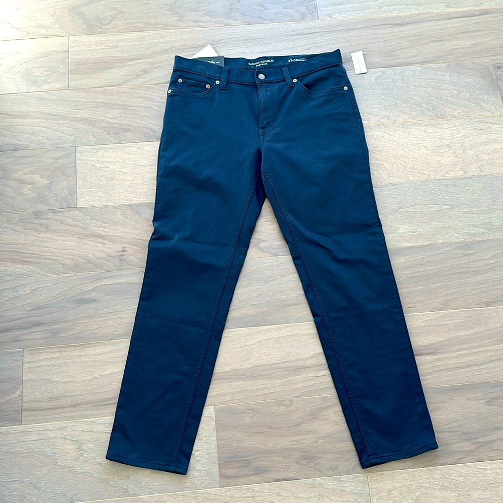 NWT. Banana republic. Traveler pants. 32x30